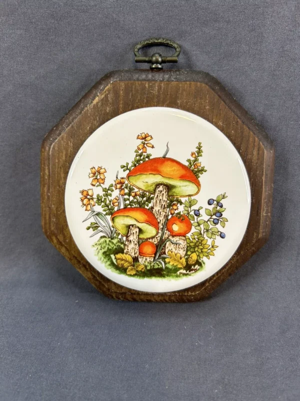 Vintage Mushroom Wall Plaque Decor