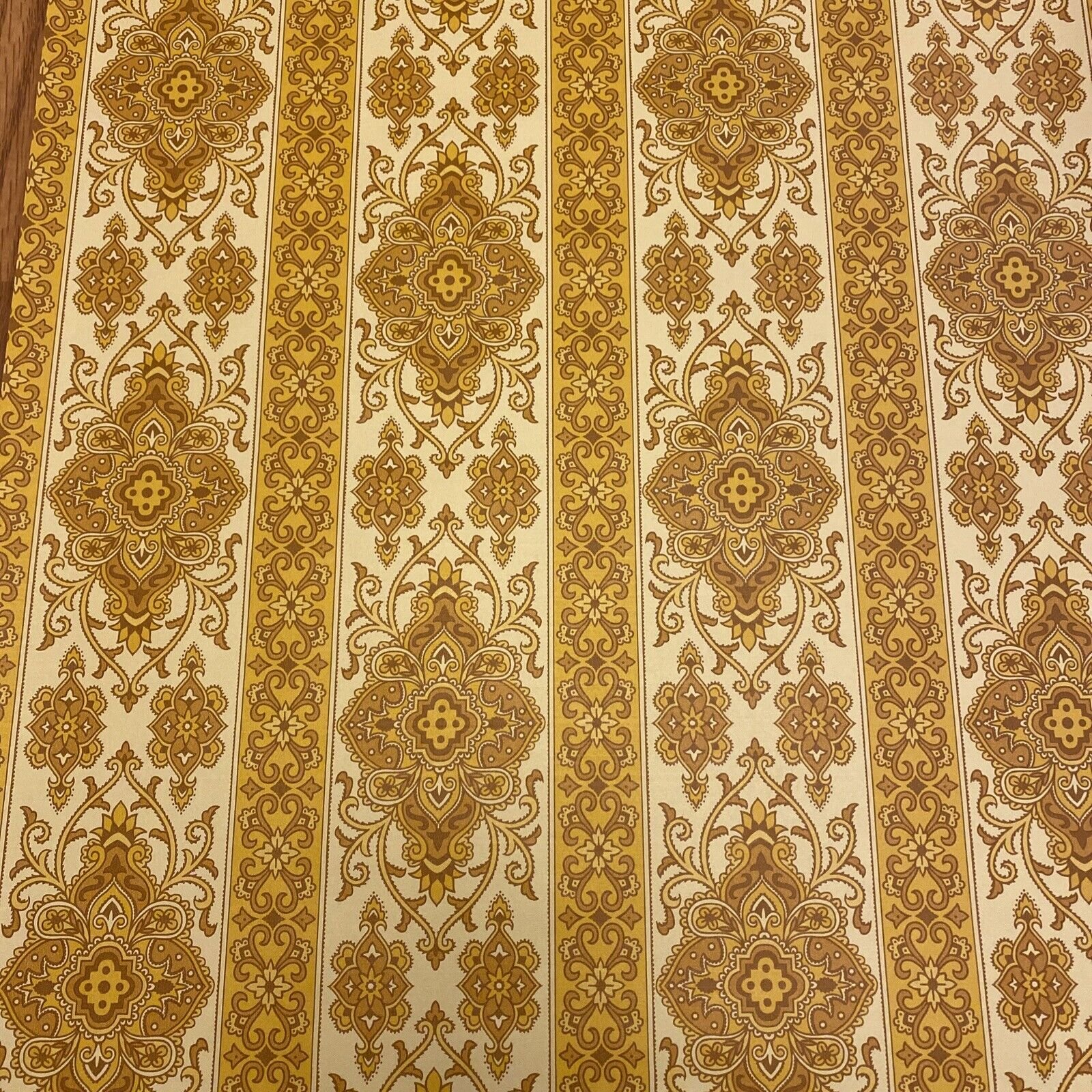 Vintage Wallpaper Victorian style 1970's 17’x21”wow Pattern Sunworthy In Orig Bx