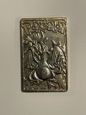 Pokémon Special Edition 23 karat Gold Plated Trading Card / #06 Charizard