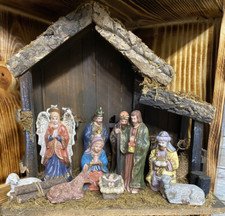 porcelain-nativity-set-with-stable