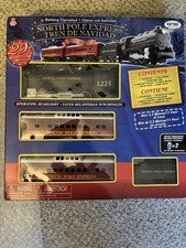Eztec North Pole Express Christmas Train Set 29 Piece, Battery Operated