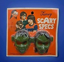 Rare 1960's-70's Fancy Scary Specs Green Blow Mold Frankenstein Dracula On Card