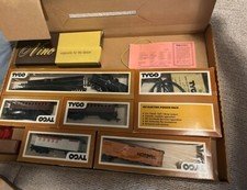VINTAGE TYCO Electric Train Set HO Scale - Complete and In Box (with motor)#7312
