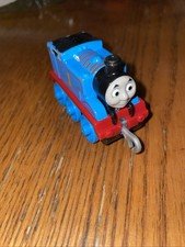 2018 Thomas & Friends Adventures Thomas The Train Engine Diecast W/ Hooks SH16