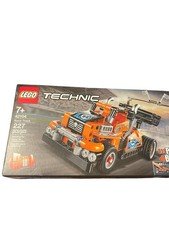 LEGO TECHNIC: Race Truck (42104)
