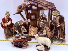 2006 Member’s Mark Porcelain Nativity Set 10 Piece Hand Painted w/ Stable & Box