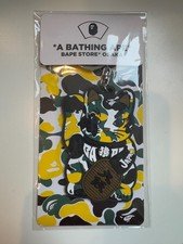 Bape A Bathing Ape Osaka Maneki-neko Cat Keychain NEW limited edition