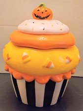 Halloween Cupcake Ceramic Cookie Jar 12 inch, Vintage Retired Kohls, 2000-2009