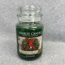 NEW Yankee Candle 22 oz Large Jar Housewarmer Candle Christmas Wreath