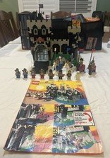Original Vintage 1992 Lego Dungeon Master’s Castle 6086 Black Knight Complete