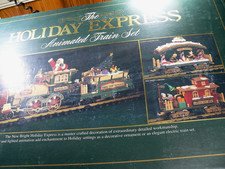 The HOLIDAY EXPRESS Animated Christmas Train Set #380 VINTAGE 1996 1997 Santa