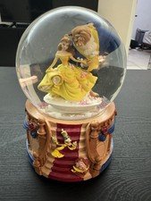 beauty-and-the-beast-snow-globe