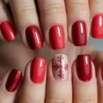 festive red christmas nails