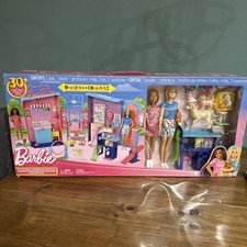 Mattel Barbie Pet Daycare Rare New In Box 2 Dolls 30 Pcs Dogs Cats Play Set