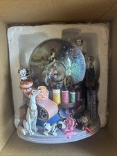 Vintage Disney Snow Globe Musical Cruella de Vil 101 102 Dalmatians Collectible