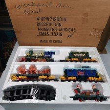 Vintage North Pole Christmas Express Animated Musical Train Set 4PW7130010