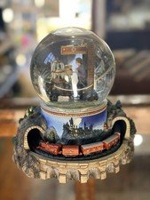 San Francisco Music Box Harry Potter Snow Globe Hogwarts Train Non-Working Music