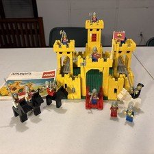 LEGO Castle 375 / 6075 Vintage 1980s Nearly Complete Minifigures And Manual