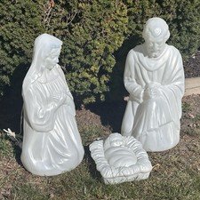 Vintage Blow Mold Nativity Scene 3 Piece Set 28" All White Lighted USA Made