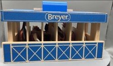 Breyer 6 played with Stablemates with Stablemate Wood Barn Playset VIDEO
