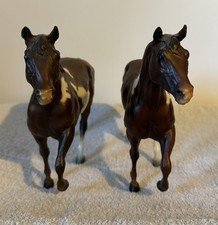 Breyer #807 Stock Horse Stallion- brown/white