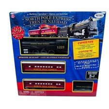 Eztec North Pole Express Christmas Train Set 29 Piece, Battery Operated NIB