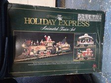 The HOLIDAY EXPRESS Animated Christmas Train Set #380 in Excellent Condition