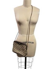 vintage-gucci-crossbody-bag