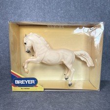 2001-2005 Vintage Breyer Horse "Cloud: Wild Stallion Of The Rockies" #1149 NEW