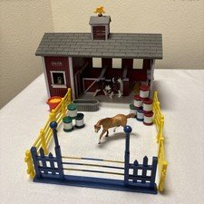 Breyer Farms Stablemates Red Barn Playset 2 Horses Barrels Lamp Fence Hay