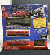 EZTEC NORTH POLE EXPRESS 29 PIECE CHRISTMAS RED TRAIN SET BATTERY OPERATED NEW