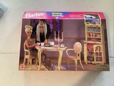NEW SEALED MATTEL BARBIE DINING ROOM PLAY SET 1996 /FOR FOLDING PRETTY HOUSE