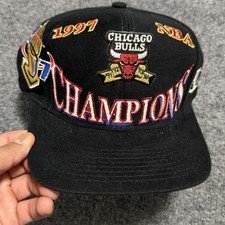 Vintage Chicago Bulls Snapback NBA Locker Room Cap 1997 Champions 90s Hat