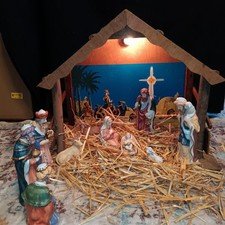 10 pc Porcelain Nativity Set Including Lighted, Stable, Music Box Works Great