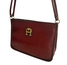 Authentic vintage AIGNER Shoulder bag Leather Burgandy From Japan 0867