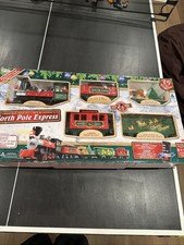 Eztec NORTH POLE EXPRESS Musical Christmas Remote Train Set WORKS!