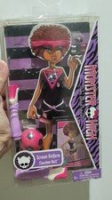 FREE SHIPPING Monster High Clawdeen Wolf Uniform Soccer Fashion Pack