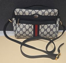 vintage-gucci-crossbody-bag