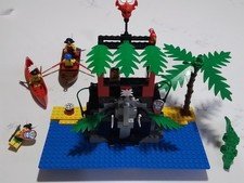 1994 LEGO Pirates I Islanders (6264) Forbidden Cove. Incomplete