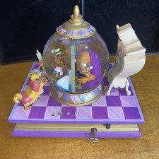 beauty-and-the-beast-snow-globe