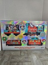 christmas-train-set-mickey