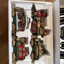 HOLIDAY EXPRESS 380 TRAIN SET 1996