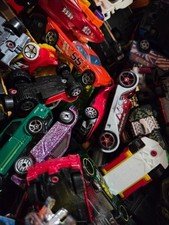 Hot Wheels Lot +45 Cars Vehicles; Unsearched Matchbox, Hot Wheels, Etc.