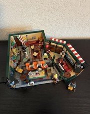 LEGO Friends The Television Series: Central Perk Set #21319 (Complete) No Box