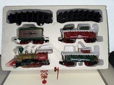 Santa's Village Express 20 Pc. Train Set - Up In Perfect Working Conditions.