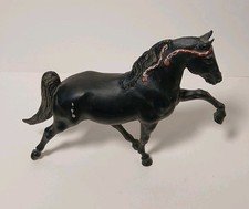 vintage-black-and-white-breyer-horse