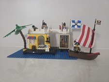 Vintage Lego Pirates Lagoon Lock-Up 6267 100% Complete No Instructions