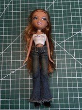 2001 MGA Bratz Yasmin Doll Brown Hair w/ Jeans & “Baby Girl” Top Fashion Boots