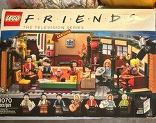 LEGO Ideas Central Perk 21319 FRIENDS 1070-Piece Complete Set