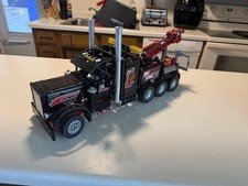 lego-technic-race-truck